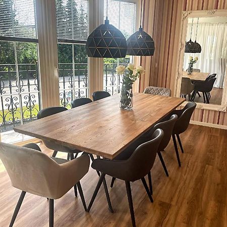 לאסצה Vila Urbana Luxury Apartments מראה חיצוני תמונה