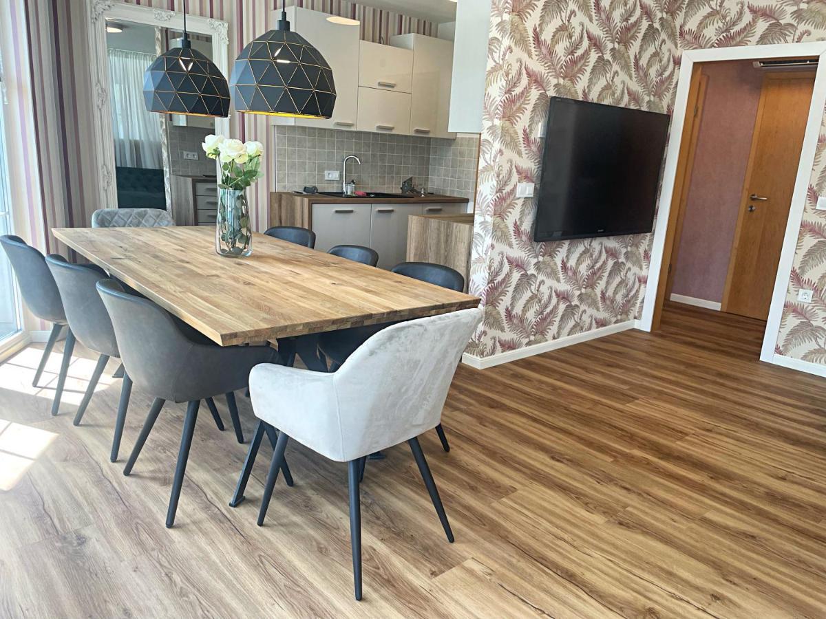 לאסצה Vila Urbana Luxury Apartments מראה חיצוני תמונה