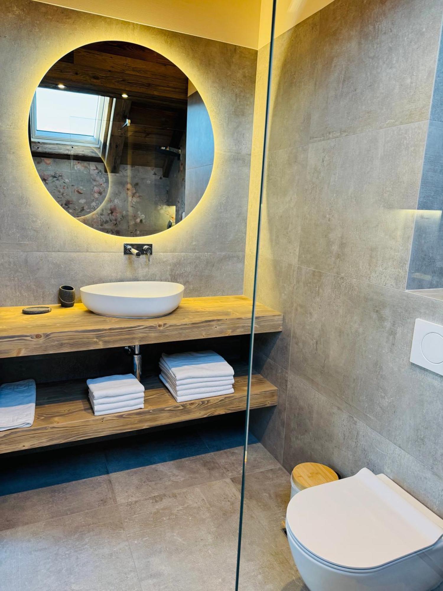 לאסצה Vila Urbana Luxury Apartments מראה חיצוני תמונה