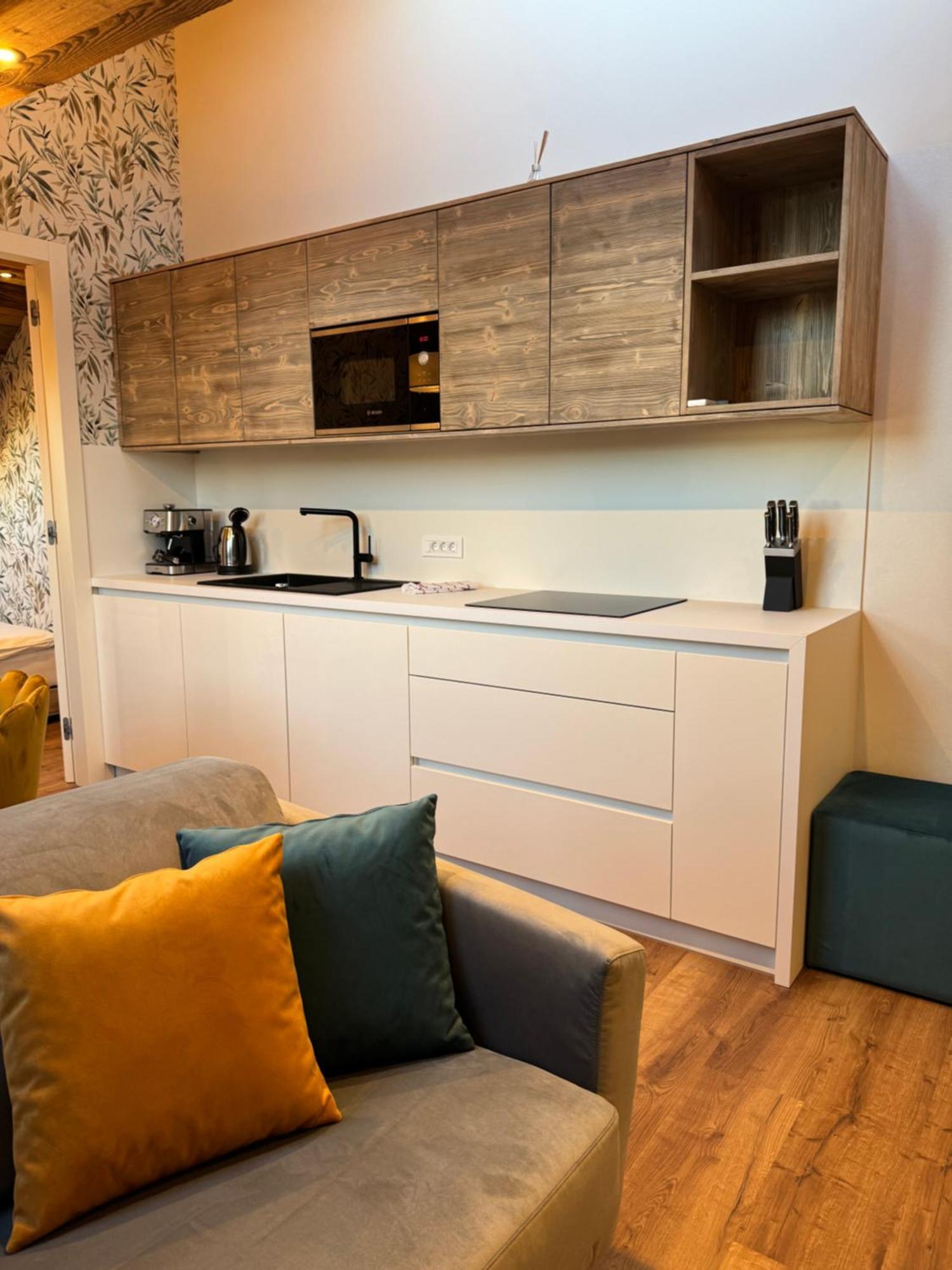 לאסצה Vila Urbana Luxury Apartments מראה חיצוני תמונה